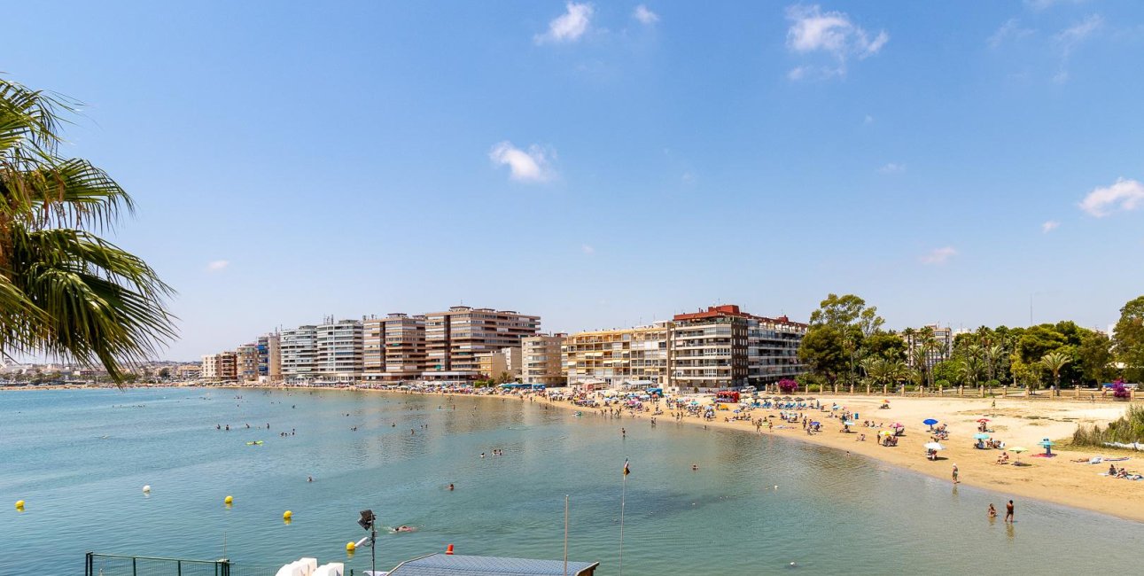 Rynek wtórny - Bungalow -
Torrevieja - Playa de La Acequion