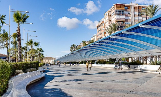 Rynek wtórny - Bungalow -
Torrevieja - Playa de La Acequion