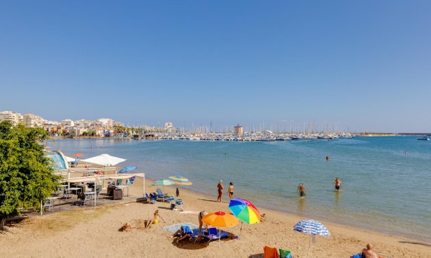 Rynek wtórny - Bungalow -
Torrevieja - Playa de La Acequion