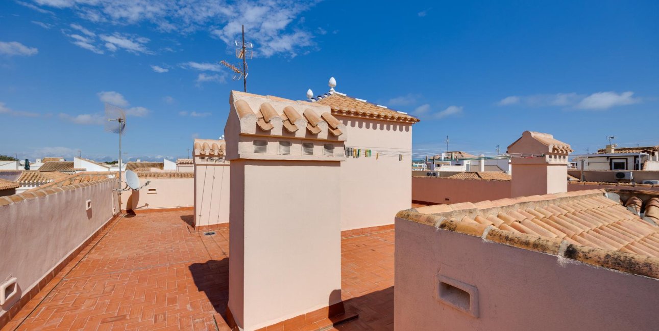 Rynek wtórny - Bungalow -
Torrevieja - Playa de los Naufragos