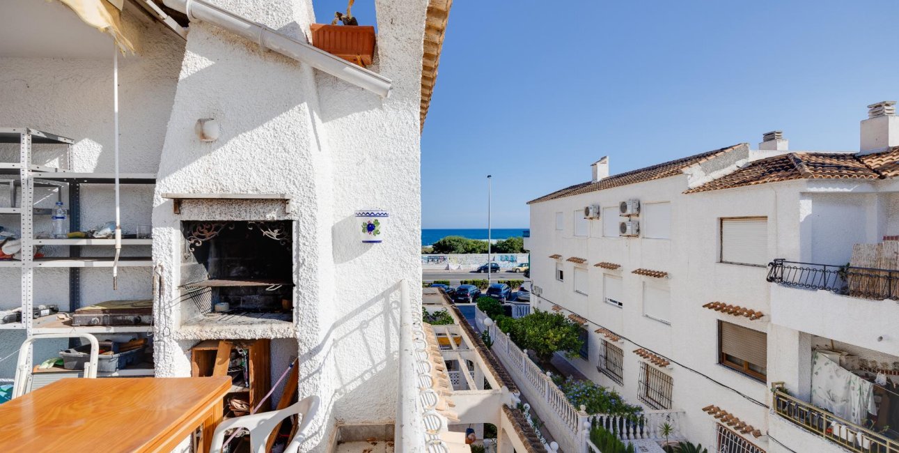 Rynek wtórny - Bungalow -
Torrevieja - Playa de los Naufragos