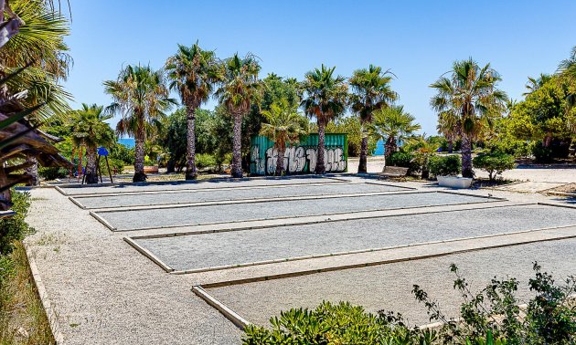 Rynek wtórny - Mieszkanie w bloku -
Torrevieja - Cabo cervera