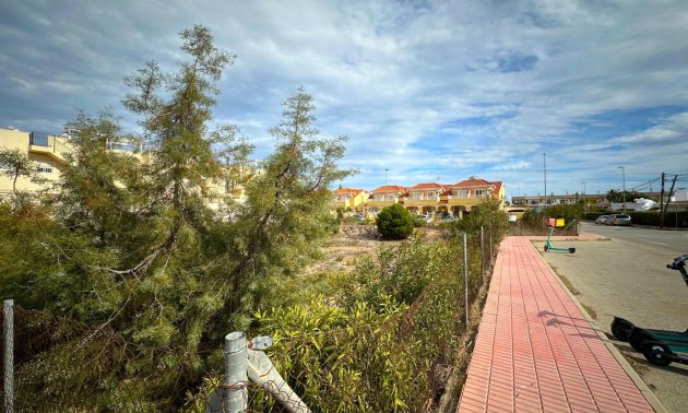 Rynek wtórny - Działka / Grunt -
Orihuela Costa - Playa Flamenca