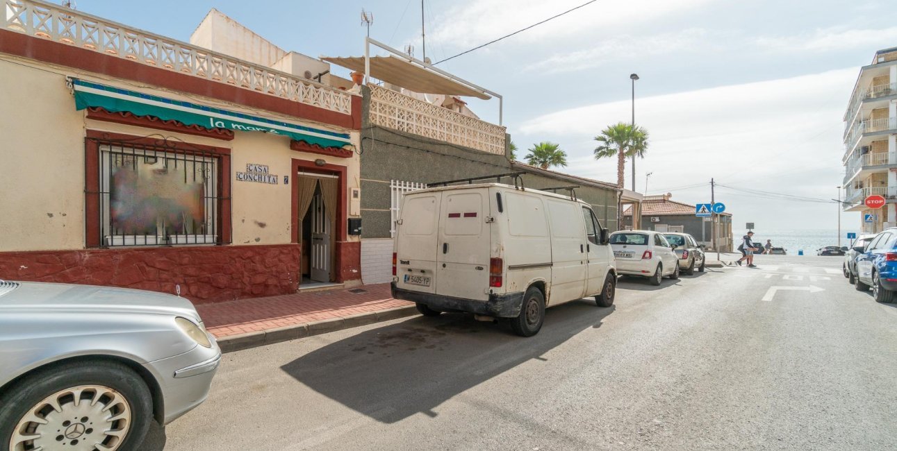 Rynek wtórny - Ground Floor -
Torrevieja - Playa de los Naufragos