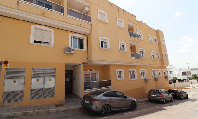 Reventa - Apartamento / piso -
Benijofar - Benijofar - Village