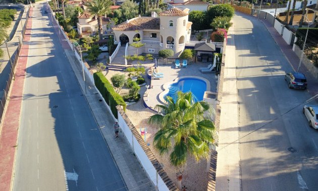 Resale - Villa -
Algorfa - Lomas de La Juliana
