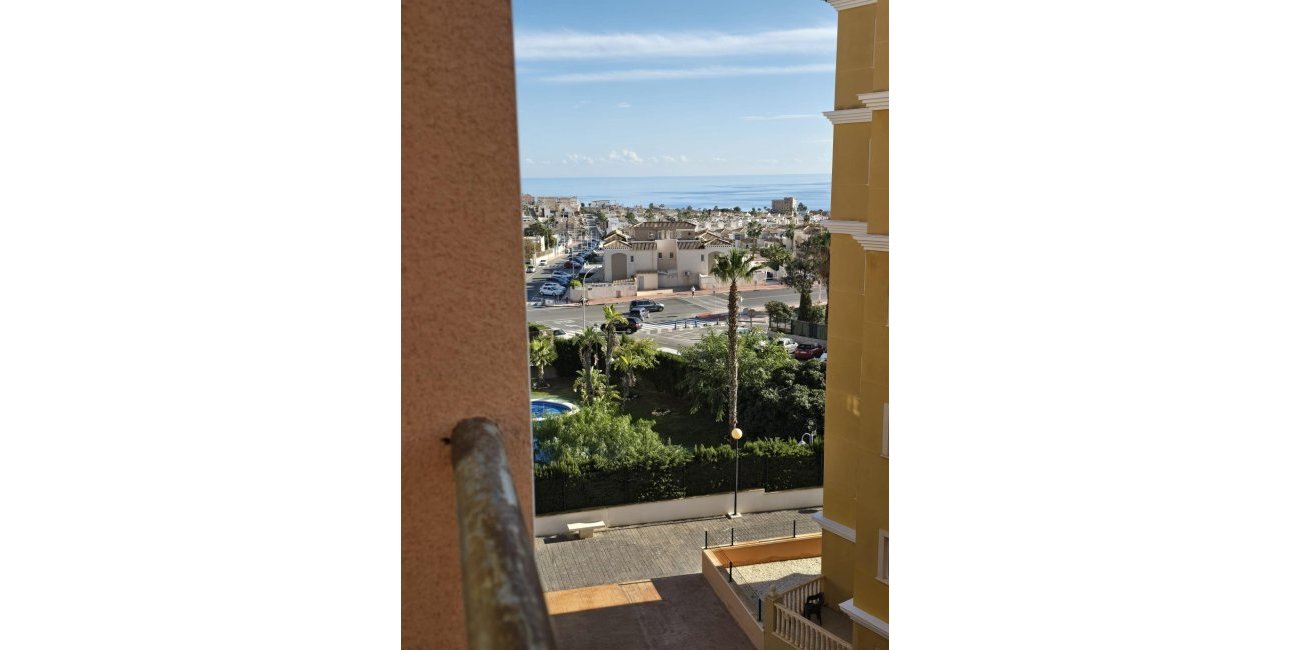 Resale - Apartment / flat -
Torrevieja - Torreblanca