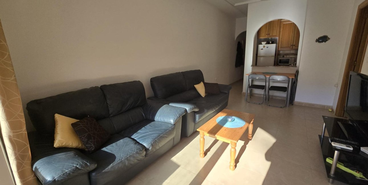 Resale - Apartment / flat -
Torrevieja - Torreblanca