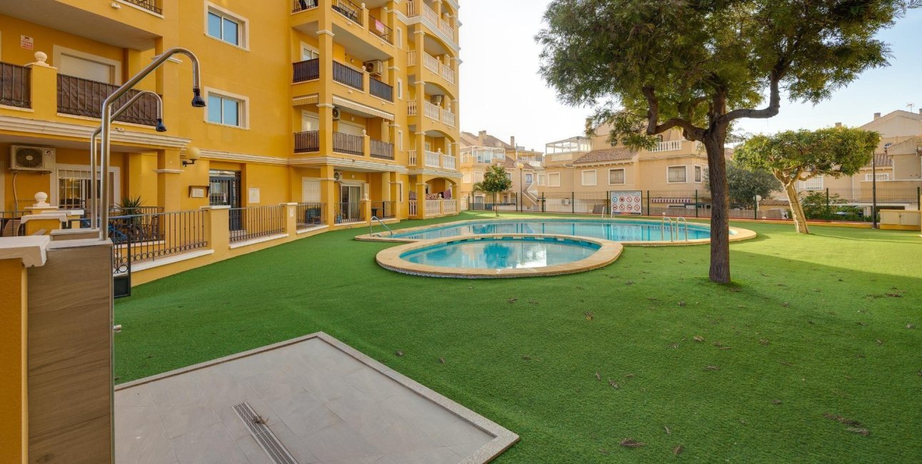 Resale - Apartment / flat -
Torrevieja - Torreblanca