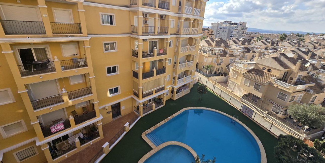 Resale - Apartment / flat -
Torrevieja - Torreblanca