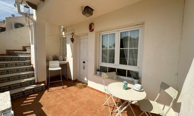 Resale - Bungalow -
Orihuela Costa