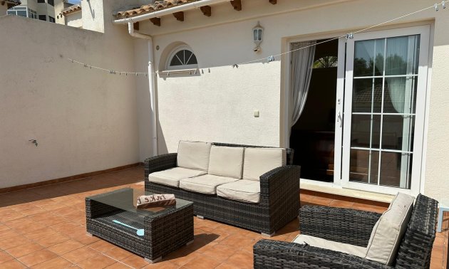 Resale - Bungalow -
Orihuela Costa