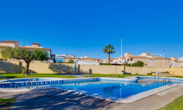 Rynek wtórny - Willa -
Torrevieja - Pueblo - Centro