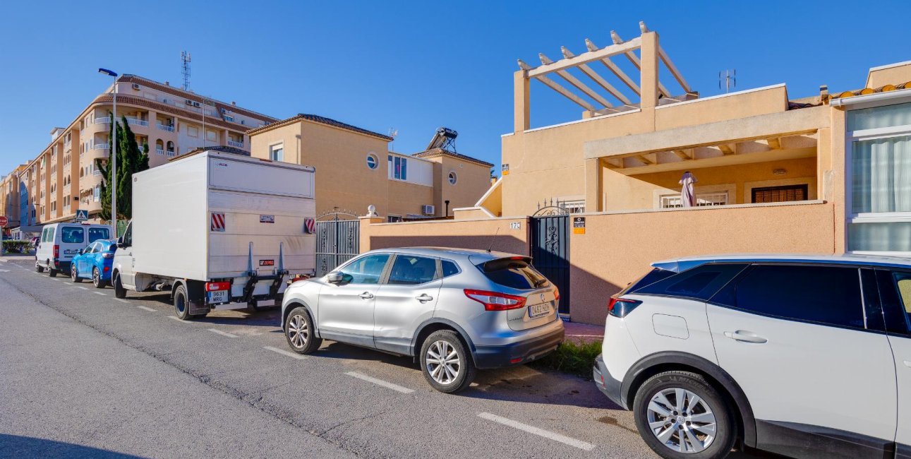 Rynek wtórny - Willa -
Torrevieja - Pueblo - Centro