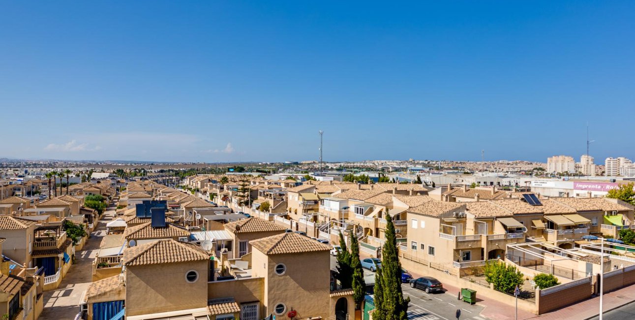 Rynek wtórny - Willa -
Torrevieja - Pueblo - Centro