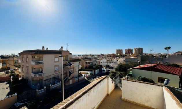 Resale - Duplex -
Torrevieja - La Rosaleda