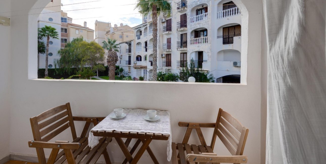 Rynek wtórny - Ático Dúplex -
Torrevieja - Calas blanca