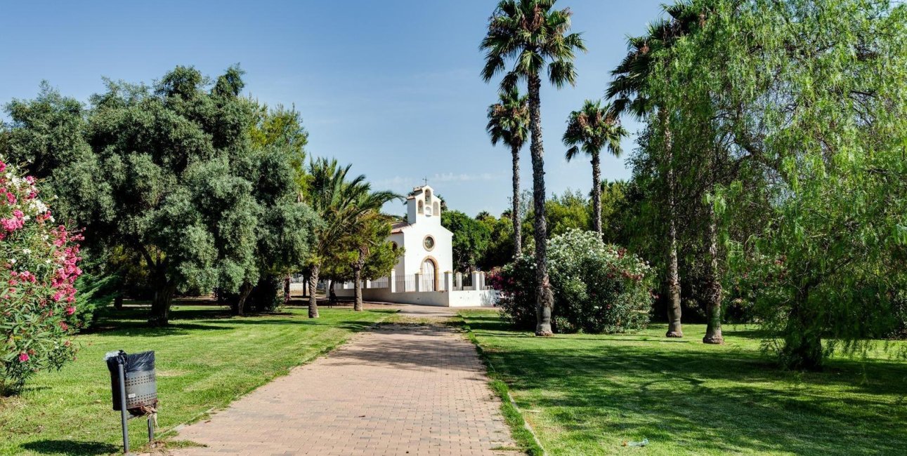 Rynek wtórny - Ático Dúplex -
Torrevieja - Calas blanca