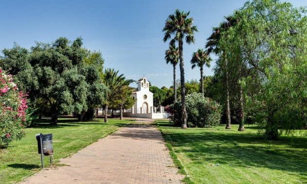 Rynek wtórny - Ático Dúplex -
Torrevieja - Calas blanca