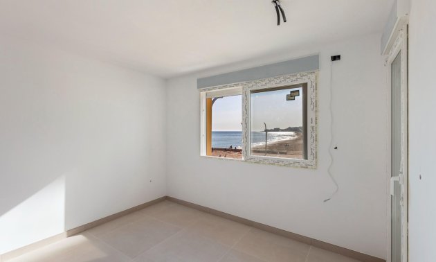 Resale - Apartment / flat -
Torrevieja - La Mata pueblo