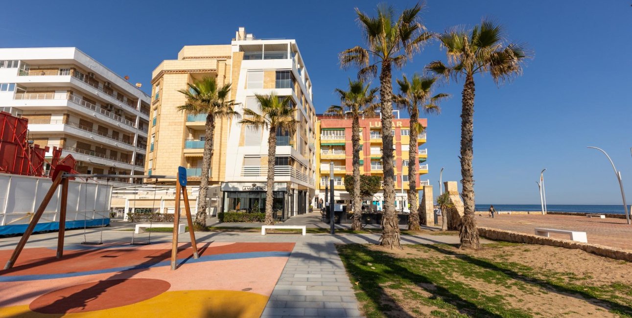 Rynek wtórny - Mieszkanie w bloku -
Torrevieja - La Mata pueblo