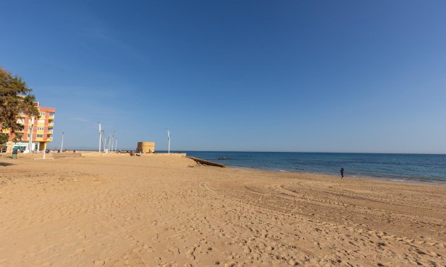 Rynek wtórny - Mieszkanie w bloku -
Torrevieja - La Mata pueblo