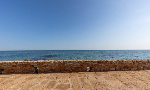 Rynek wtórny - Mieszkanie w bloku -
Torrevieja - La Mata pueblo