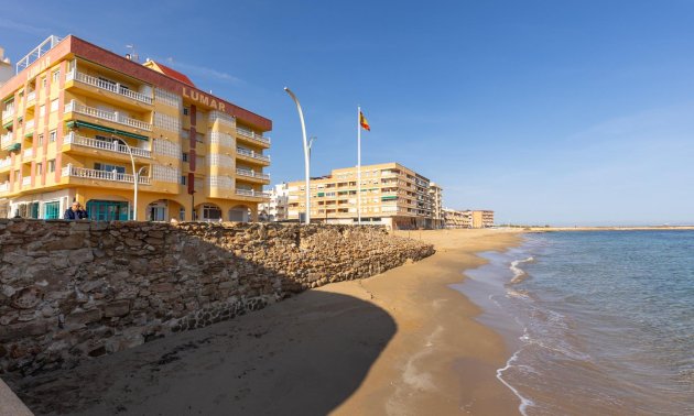 Rynek wtórny - Mieszkanie w bloku -
Torrevieja - La Mata pueblo