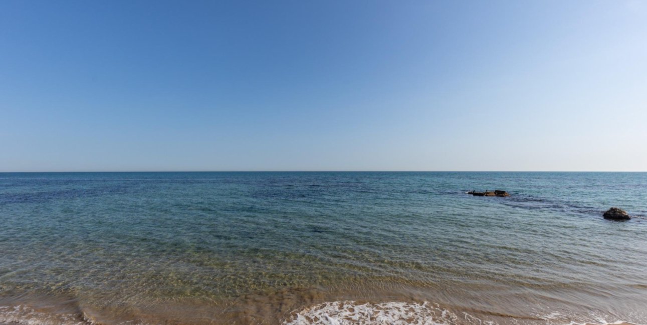 Rynek wtórny - Mieszkanie w bloku -
Torrevieja - La Mata pueblo