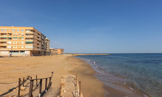 Rynek wtórny - Mieszkanie w bloku -
Torrevieja - La Mata pueblo