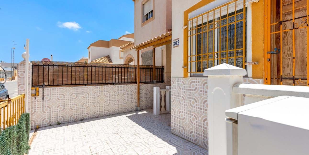 Resale - Townhouse -
Torrevieja - El limonar