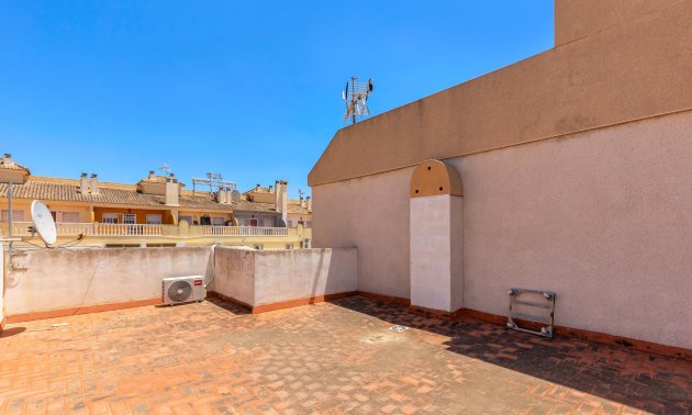 Resale - Townhouse -
Torrevieja - El limonar