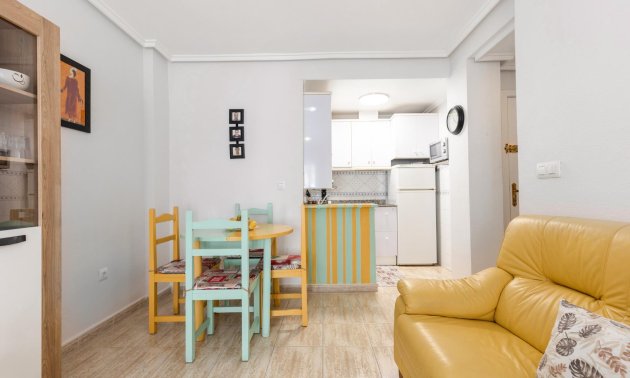 Resale - Apartment / flat -
Torrevieja - Centro