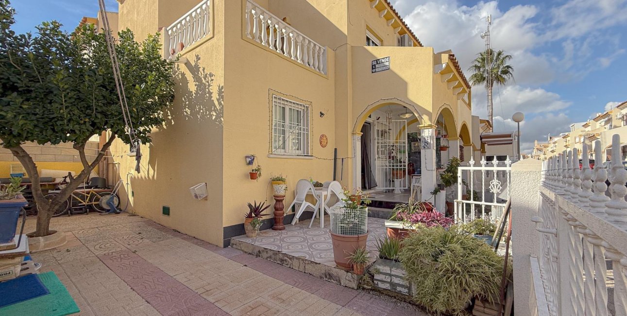 Resale - Quad -
Orihuela Costa - Playa Flamenca