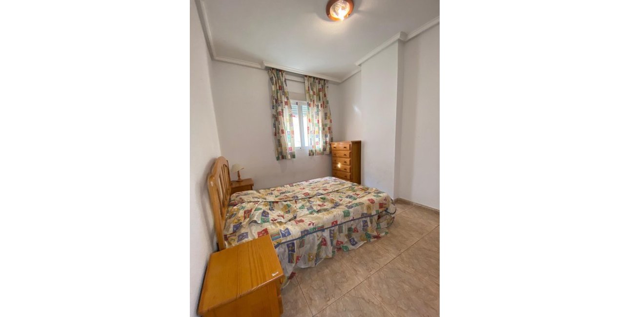 Resale - Apartment / flat -
Torrevieja - Estacion de autobuses