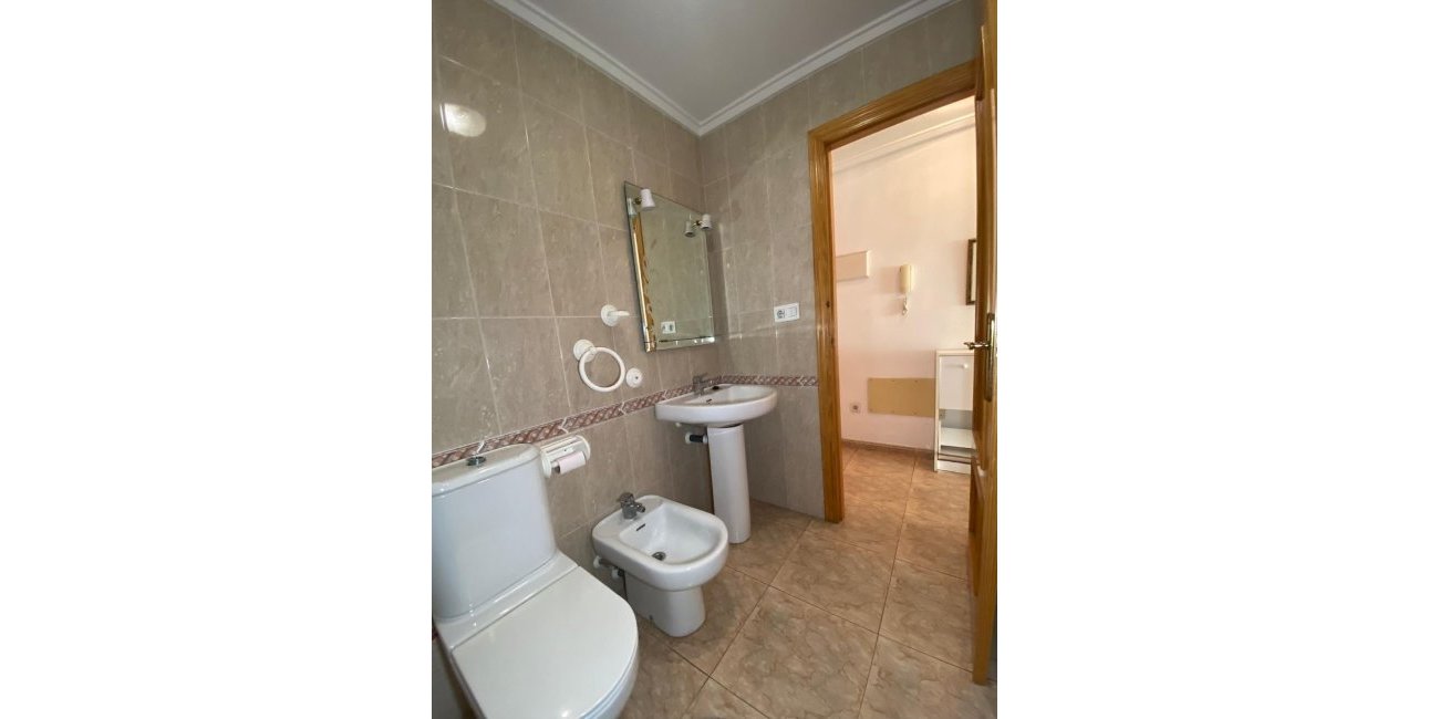 Resale - Apartment / flat -
Torrevieja - Estacion de autobuses