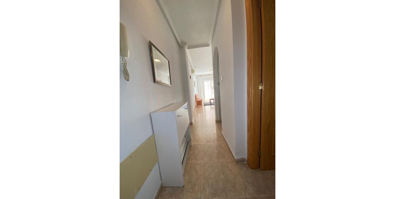 Resale - Apartment / flat -
Torrevieja - Estacion de autobuses