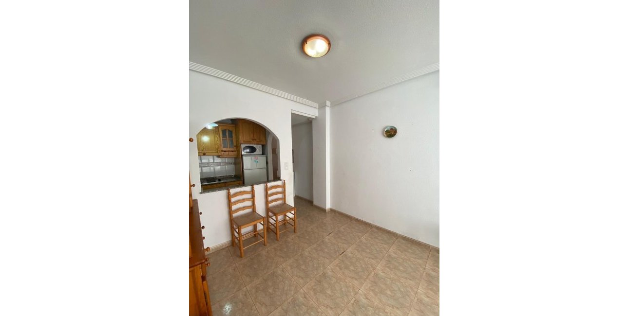 Resale - Apartment / flat -
Torrevieja - Estacion de autobuses