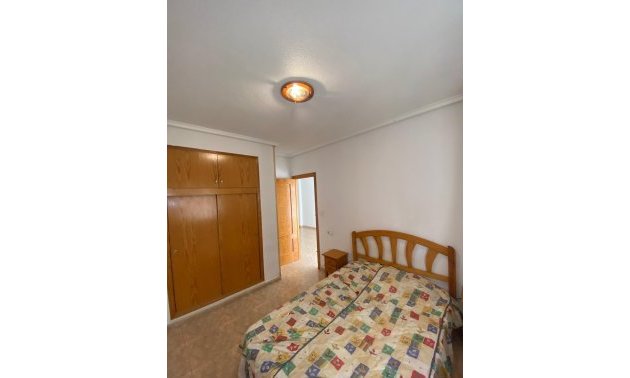 Resale - Apartment / flat -
Torrevieja - Estacion de autobuses