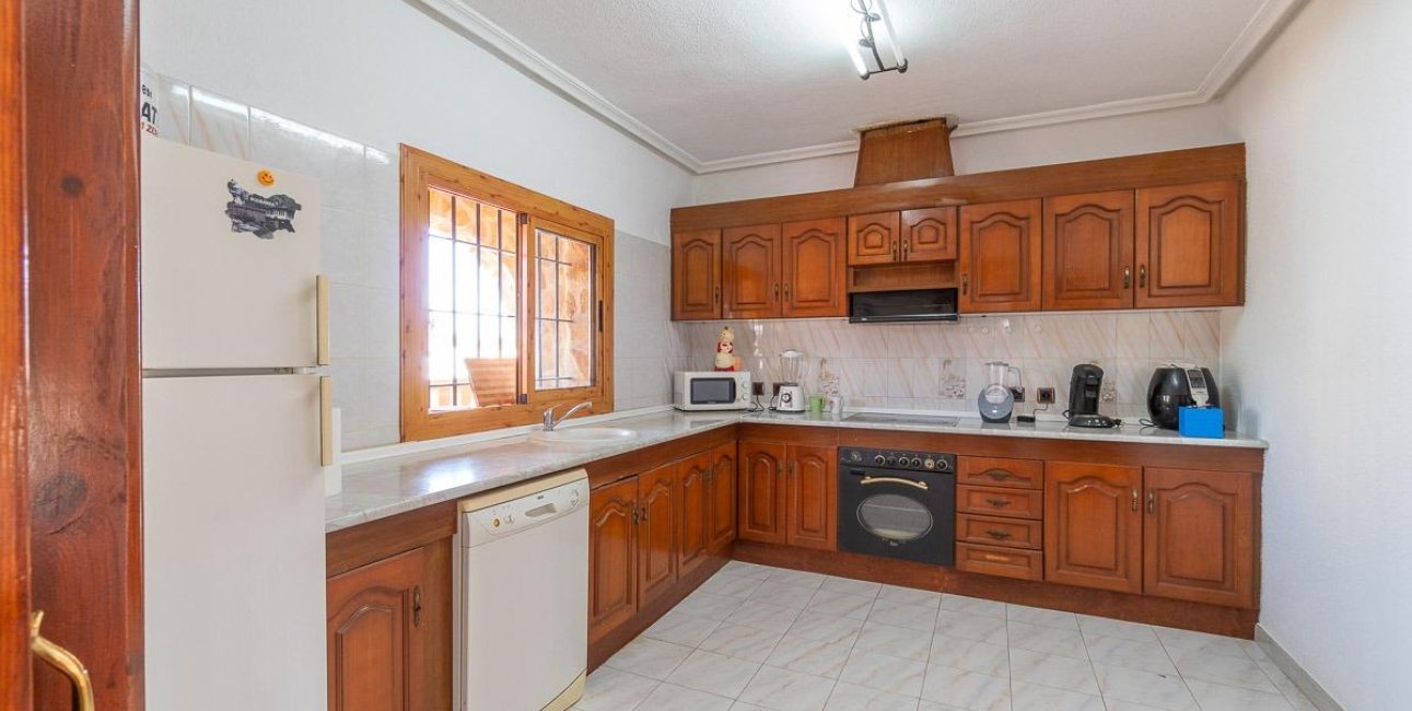 Resale - Villa -
Orihuela Costa - Los Balcones