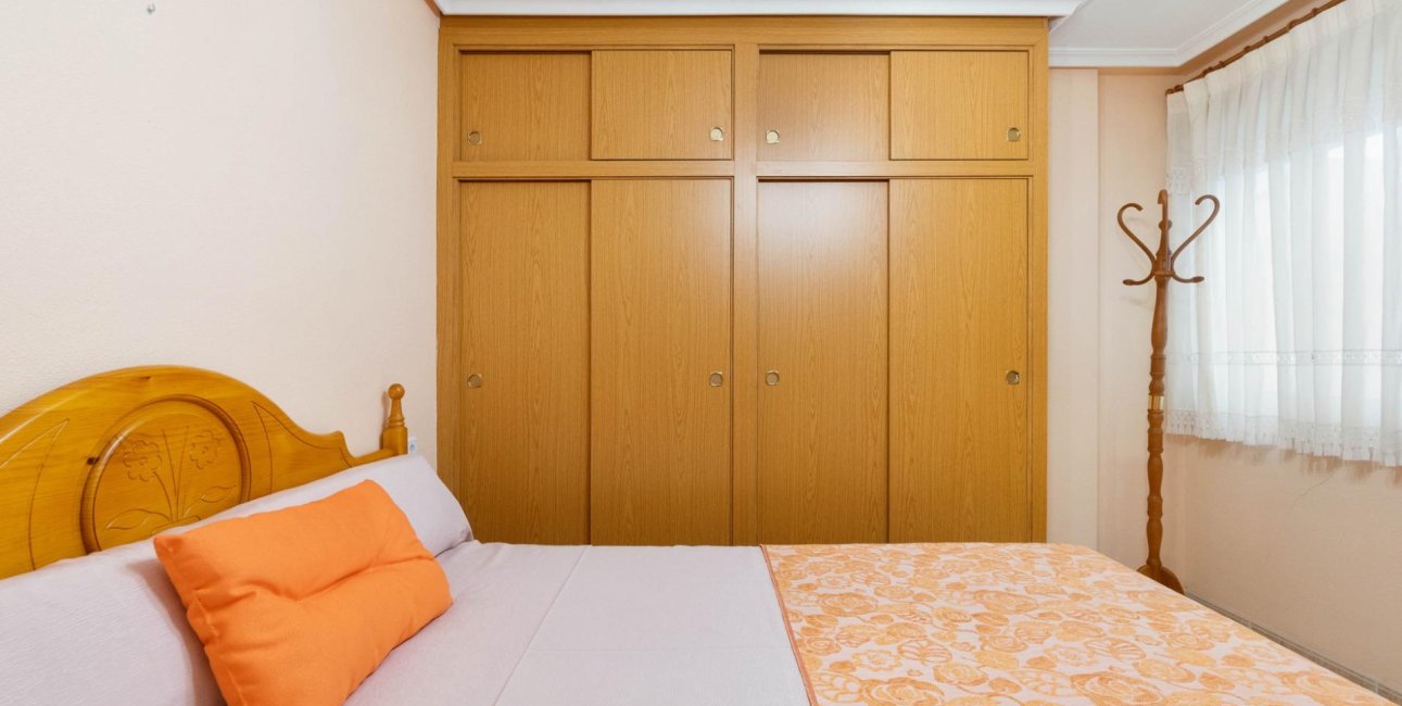 Reventa - Apartamento / piso -
Torrevieja - Estacion de autobuses