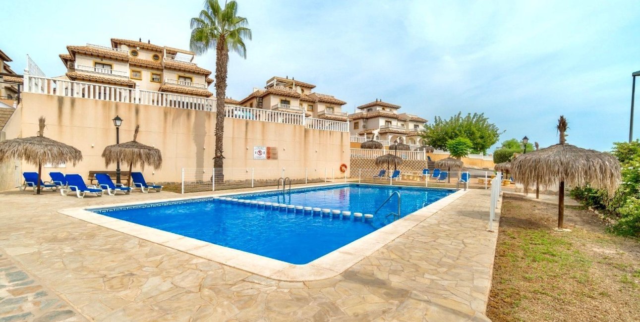 Resale - Villa -
Orihuela Costa - Los Dolses