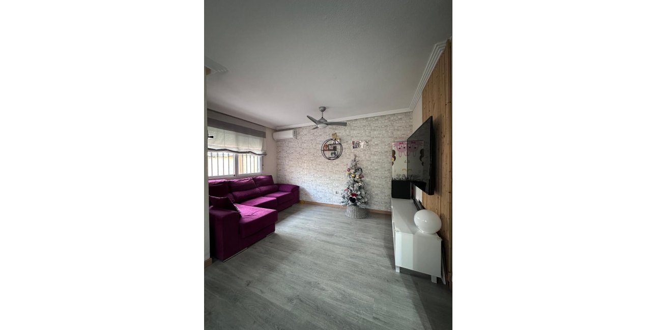 Resale - Townhouse -
Torrevieja - Aguas Nuevas