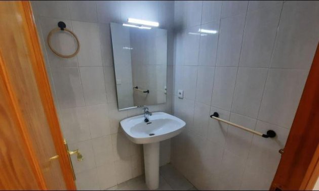 Resale - Apartment / flat -
Torrevieja - La Mata