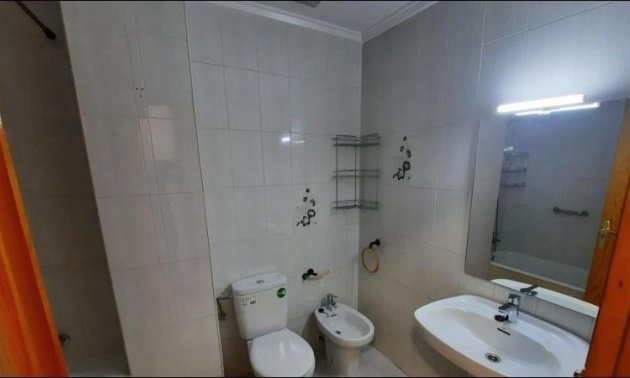 Resale - Apartment / flat -
Torrevieja - La Mata