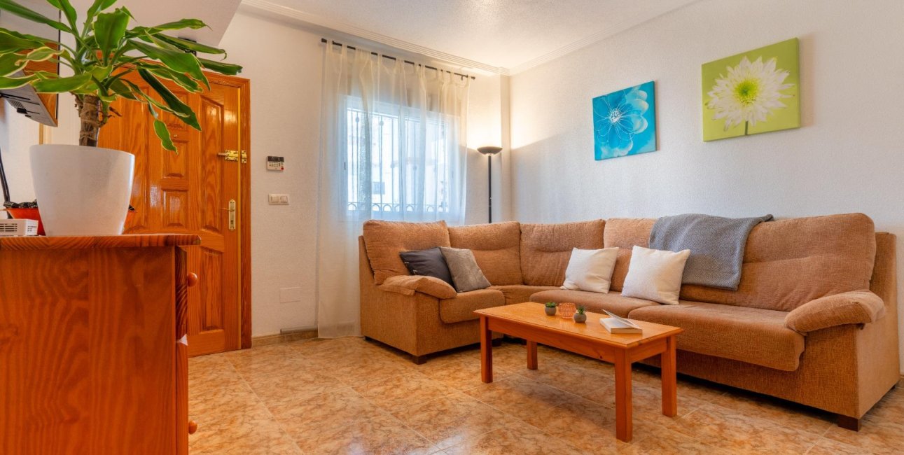 Resale - Townhouse -
Torrevieja - Punta prima