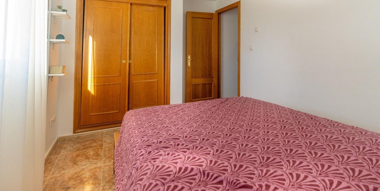 Resale - Townhouse -
Torrevieja - Punta prima