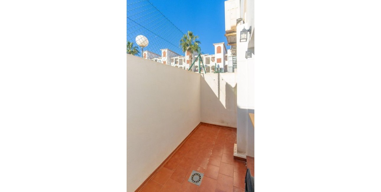 Resale - Townhouse -
Torrevieja - Punta prima