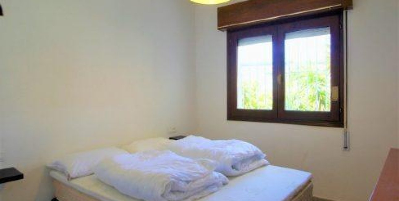 Resale - Villa -
Orihuela Costa - Villamartín