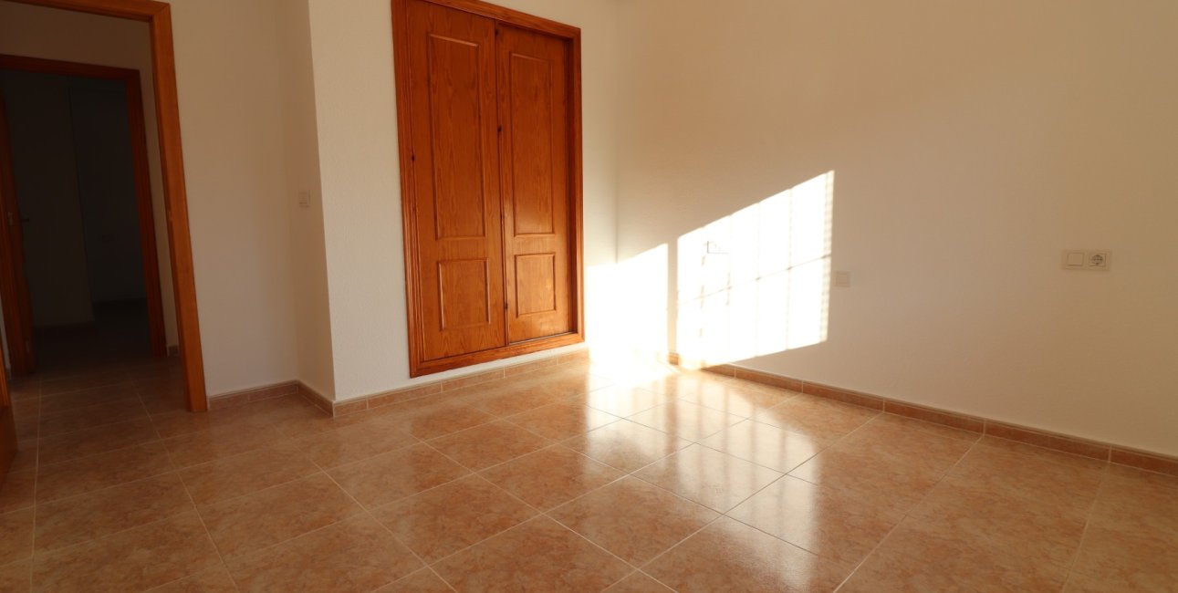 Resale - Villa -
Algorfa - Montemar